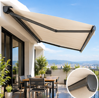 Toldo de brazo articulado extendido sobre una terraza